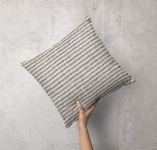 Load image into Gallery viewer, Brittany Linen Pillow Cover in Black
